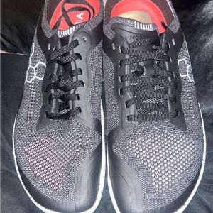 Vivo Barefoot sneakers NWT